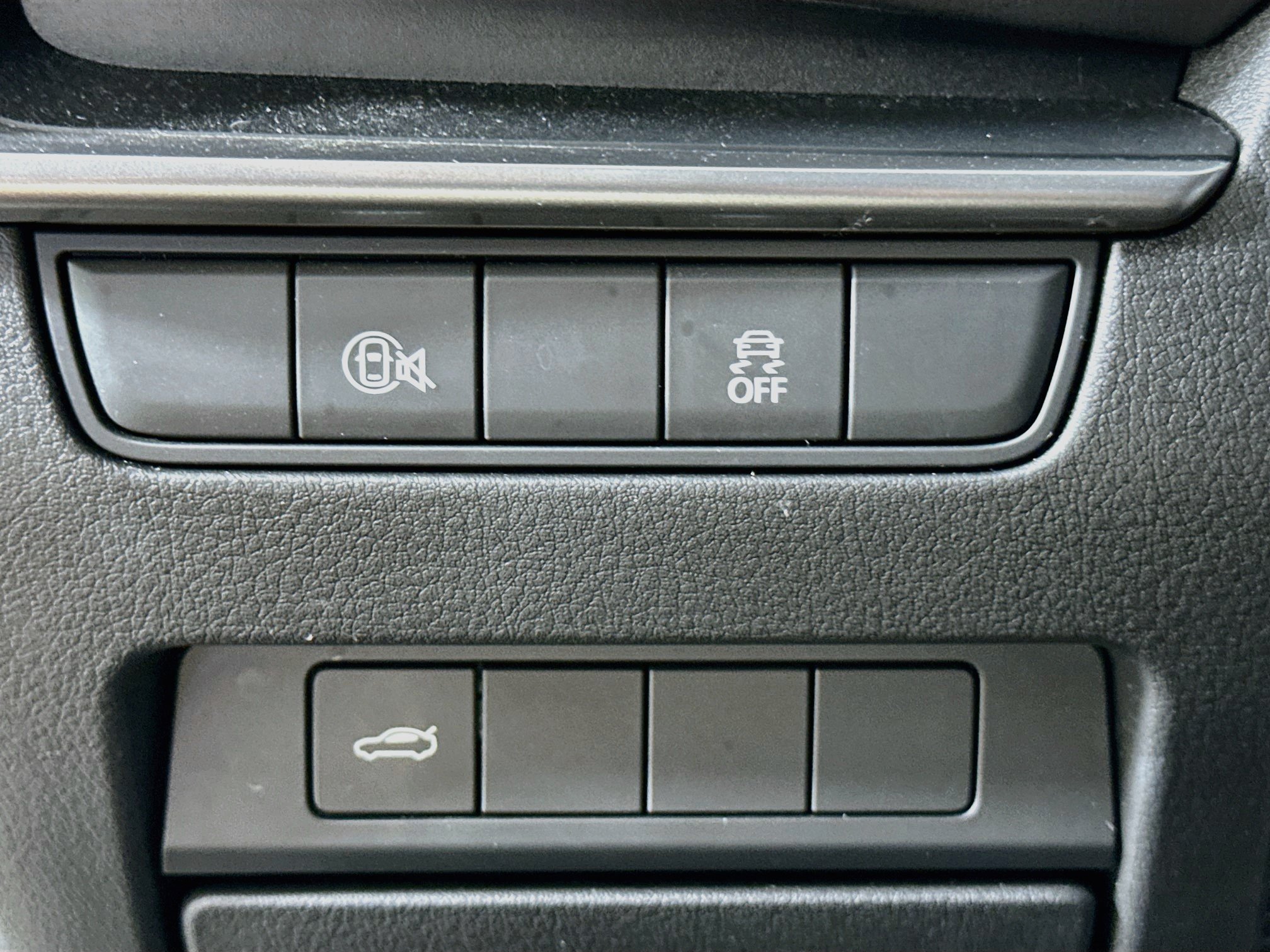 Used 2025 MAZDA MAZDA3 s FWD image 17