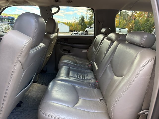Used 2003 Chevrolet Suburban LT w/ LT Preferred Equipment Group AWD/4WD image 23