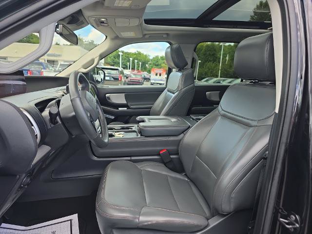 Certified 2025 Ford Expedition Active AWD/4WD image 23