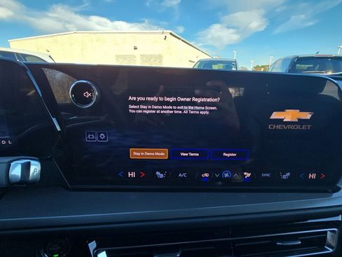 New 2026 Chevrolet Traverse LT w/ Driver Confidence Package image 23