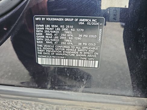Used 2024 Volkswagen Atlas Cross Sport SE FWD image 11
