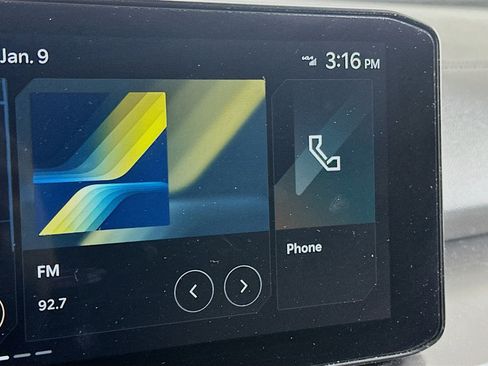 Used 2024 Kia Sorento S image 21