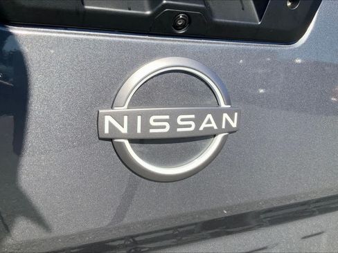 Used 2023 Nissan Frontier SV w/ Technology Package RWD image 29