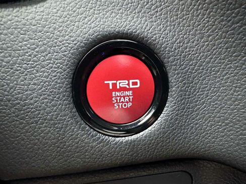 Used 2025 Toyota Tundra Limited w/ TRD Off-Road Package AWD/4WD image 20