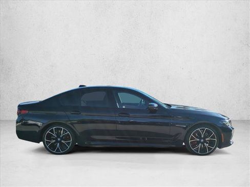 Used 2023 BMW 530i w/ M Sport Package image 4