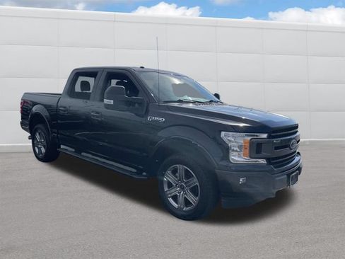 Used 2018 Ford F150 XLT w/ Equipment Group 301A Mid AWD/4WD image 9