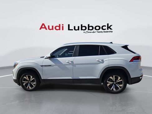 Used 2024 Volkswagen Atlas Cross Sport SE FWD image 6
