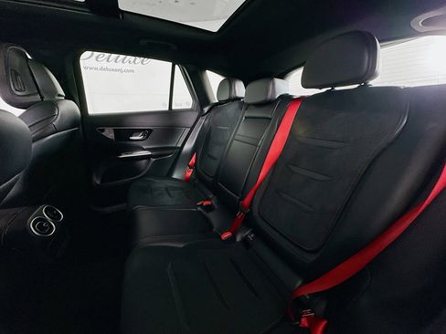 Used 2024 Mercedes-Benz GLC 43 AMG 4MATIC image 24