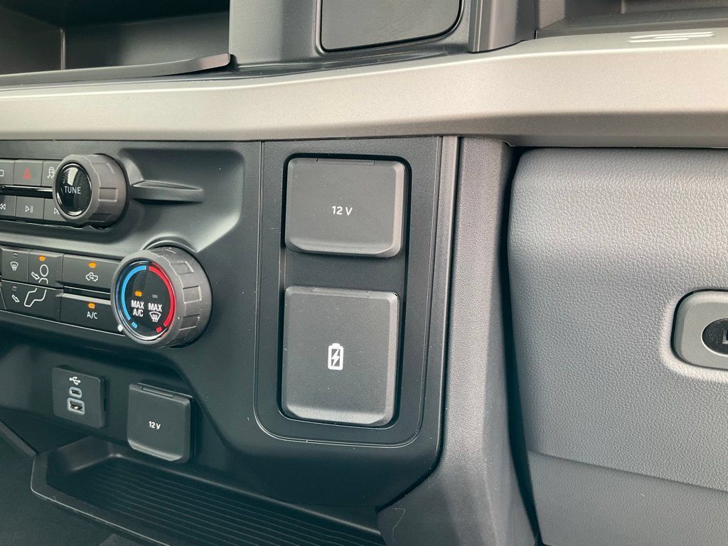 New 2025 Ford F350 XL w/ STX Appearance Package AWD/4WD image 63