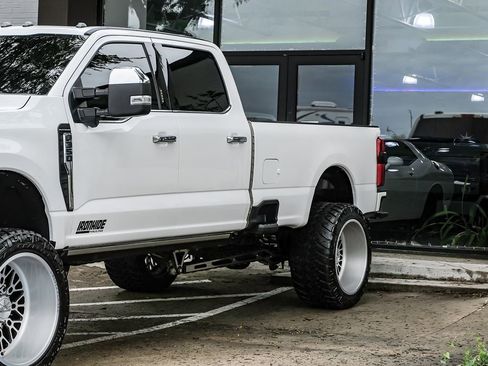 Used 2024 Ford F350 Platinum image 7