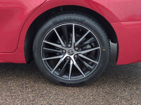 Used 2023 Toyota Camry SE image 13