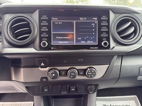 Used 2022 Toyota Tacoma SR RWD image 17