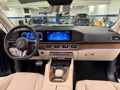 Certified 2024 Mercedes-Benz GLS 450 4MATIC image 15