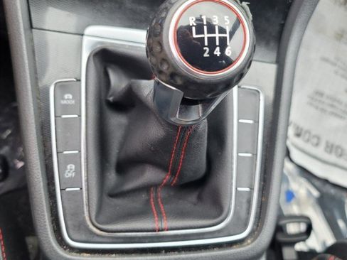 Used 2017 Volkswagen GTI Sport FWD image 22