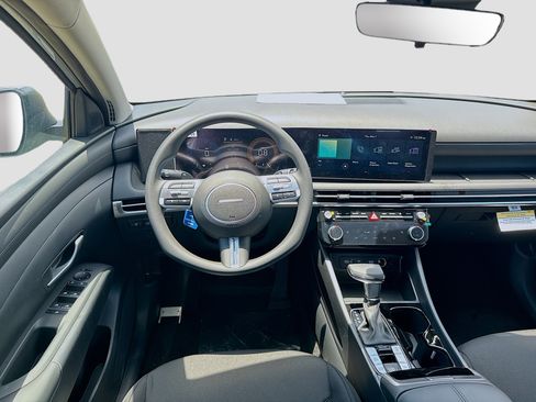 New 2026 Hyundai Tucson SEL FWD image 15
