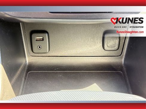 Used 2016 Chevrolet Colorado Z71 AWD/4WD image 34