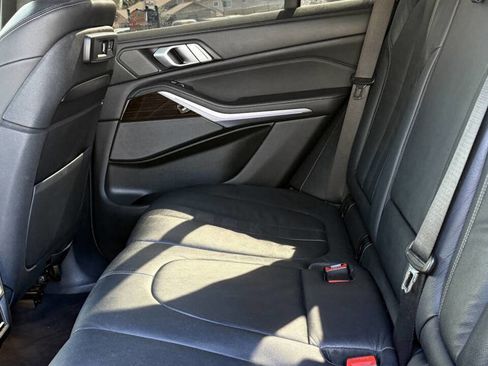 Used 2019 BMW X5 xDrive50i w/ M Sport Package image 50