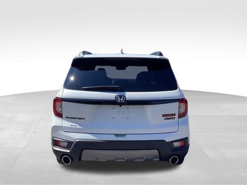 Used 2024 Honda Passport TrailSport image 5