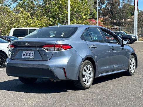 Used 2025 Toyota Corolla LE FWD image 3