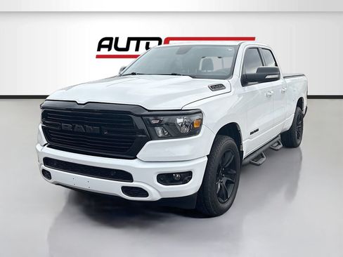 Used 2022 RAM 1500 Big Horn w/ Night Edition AWD/4WD image 3
