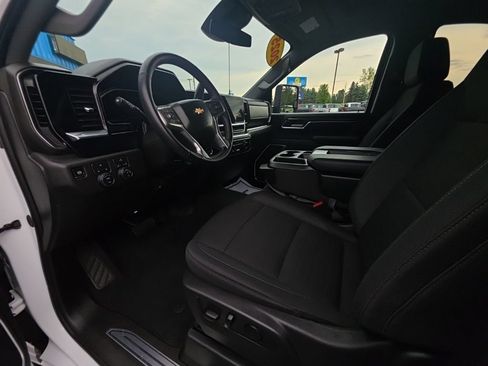 Used 2025 Chevrolet Silverado 2500 LT w/ Convenience Package AWD/4WD image 21