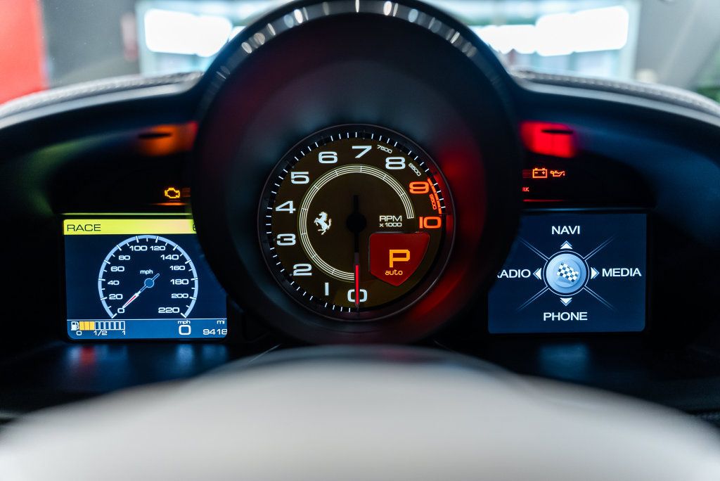 Used 2015 Ferrari 458 Speciale Coupe RWD image 41