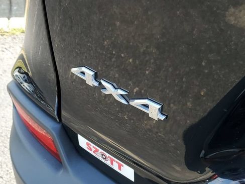 Used 2022 Jeep Cherokee Limited w/ Elite Package AWD/4WD image 38