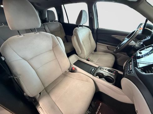 Used 2021 Honda Pilot EX image 23