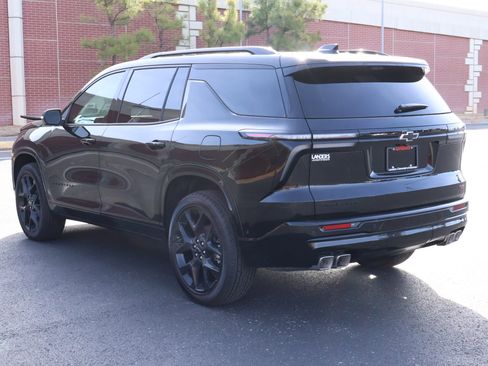 New 2026 Chevrolet Traverse RS w/ LPO, Floor Liner Package image 6