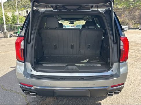 New 2026 GMC Yukon AT4 w/ AT4 Premium Package image 31