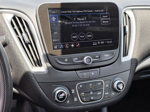 Used 2024 Chevrolet Malibu LT FWD image 13