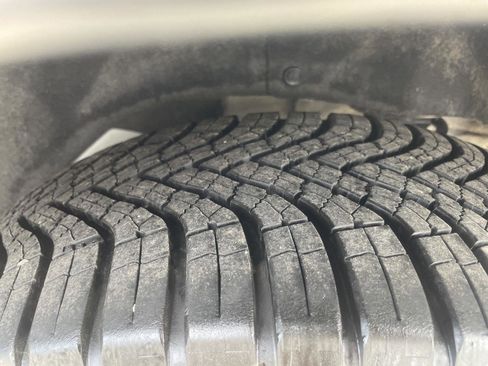 Used 2020 Subaru Outback Premium image 37