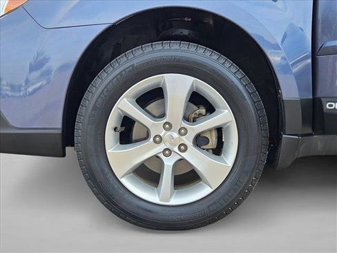 Used 2014 Subaru Outback 2.5i Limited image 23