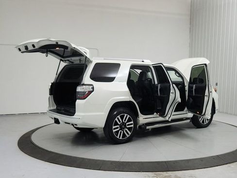 Used 2019 Toyota 4Runner Limited AWD/4WD image 15