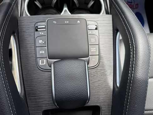 Used 2025 Mercedes-Benz GLE 450 4MATIC image 24
