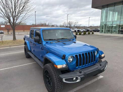 Used 2021 Jeep Gladiator Sport image 6