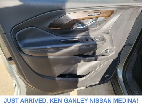 Used 2018 GMC Terrain Denali w/ Advanced Safety Package AWD/4WD image 15
