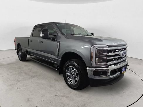 Certified 2025 Ford F350 Lariat w/ FX4 Off-Road Package AWD/4WD image 7
