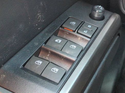 Used 2021 Toyota Tacoma SR5 RWD image 22
