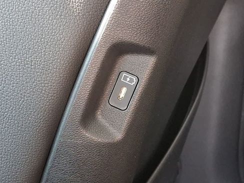 Used 2026 Hyundai Santa Fe Limited FWD image 30