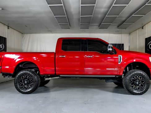 Used 2021 Ford F250 Platinum image 5