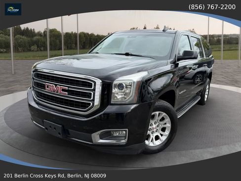 Used 2015 GMC Yukon XL SLT w/ Open Road Package AWD/4WD image 1