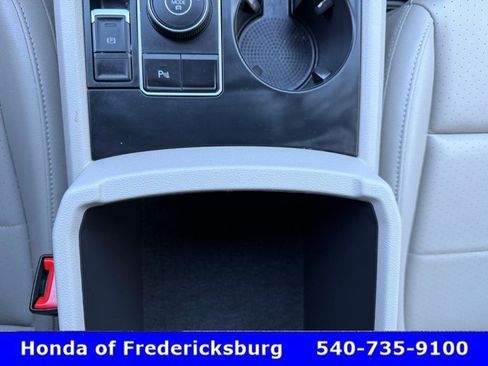 Used 2021 Volkswagen Atlas SE w/ Panoramic Sunroof Package image 39