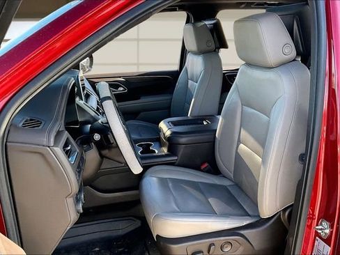 Used 2021 Chevrolet Tahoe Z71 w/ Rear Media and Nav Package image 25