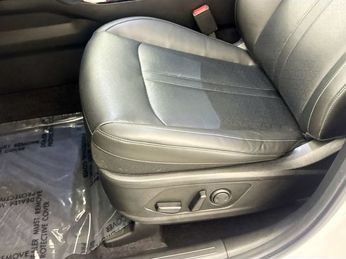 Used 2023 Kia Sorento SX AWD/4WD image 18
