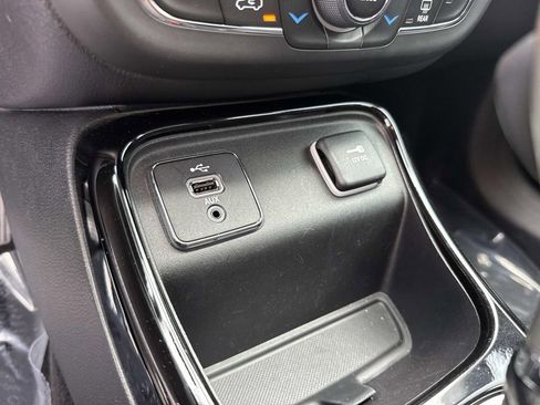 Used 2018 Jeep Compass Altitude w/ Popular Equipment Group image 33