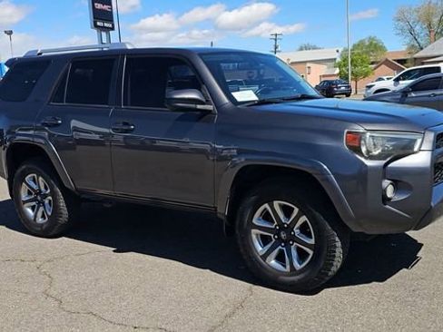 Used 2014 Toyota 4Runner SR5 image 2