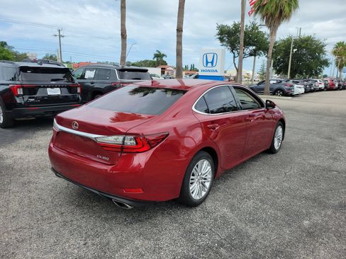 Used 2016 Lexus ES 350 w/ Luxury Package w/Wood Trim FWD image 6