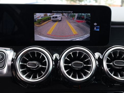 Used 2023 Mercedes-Benz GLB 250 image 48