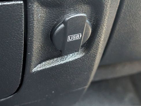 Used 2019 RAM 1500 Tradesman AWD/4WD image 24